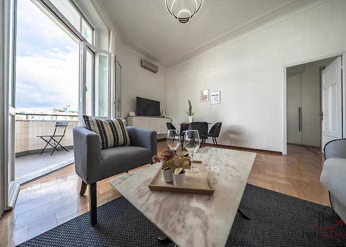 公寓 Stunning - Marina & View - Ac 圣雷默